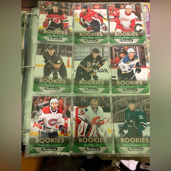 9 NHL Hockey cards - Picture 1 of 1